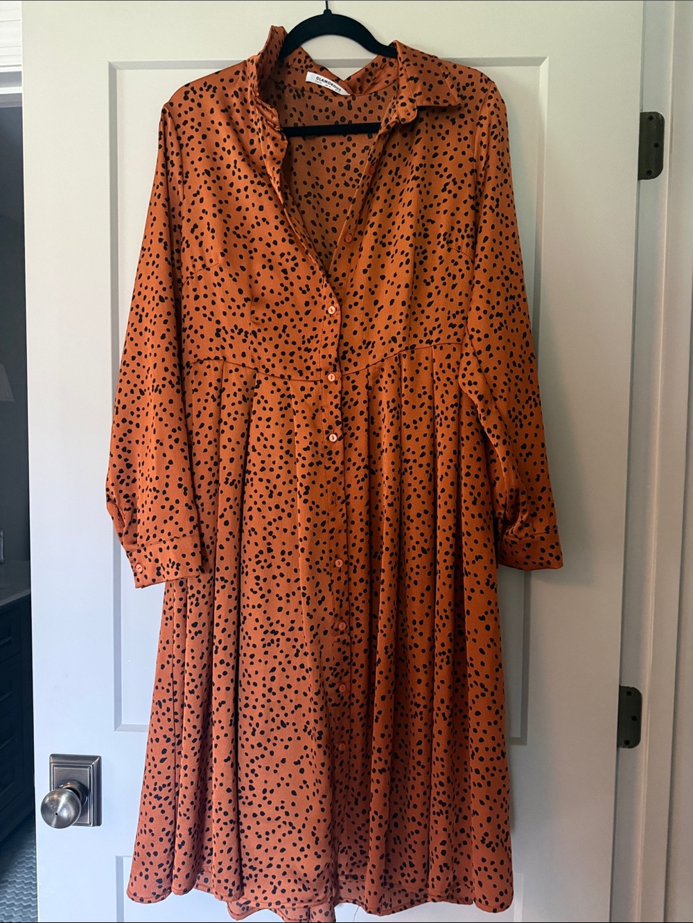 Glamorous Orange Long-Sleeve Button-Front Dress with Black Spot Print